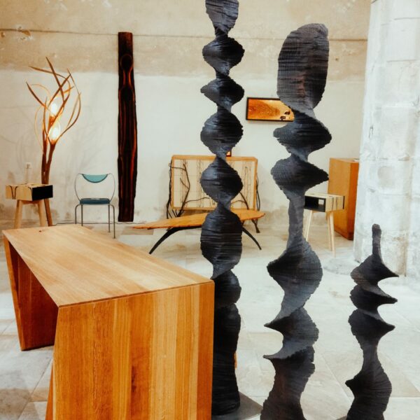 Totem en douglas calciné